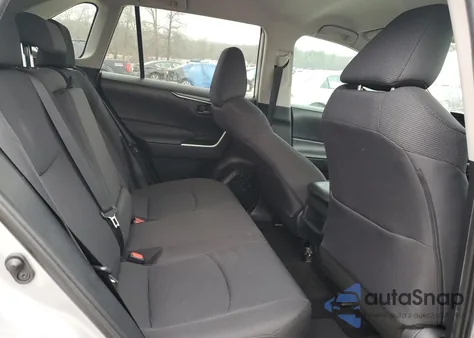 2019 Toyota Rav4 Le z USA, uszkodzony, nr VIN 2T3H1RFV7KW055969